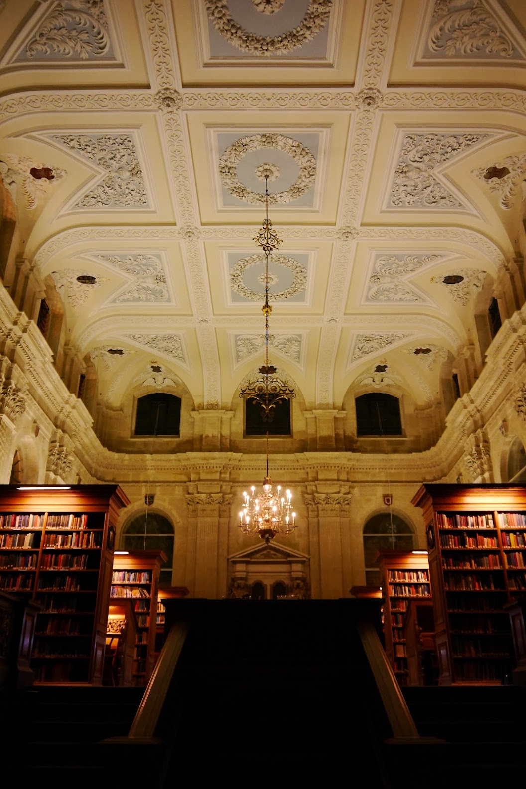 An image of Lincoln College Library. 