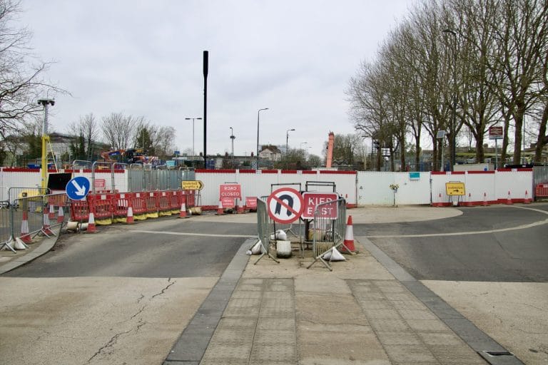 Botley Road will not reopen until 2026