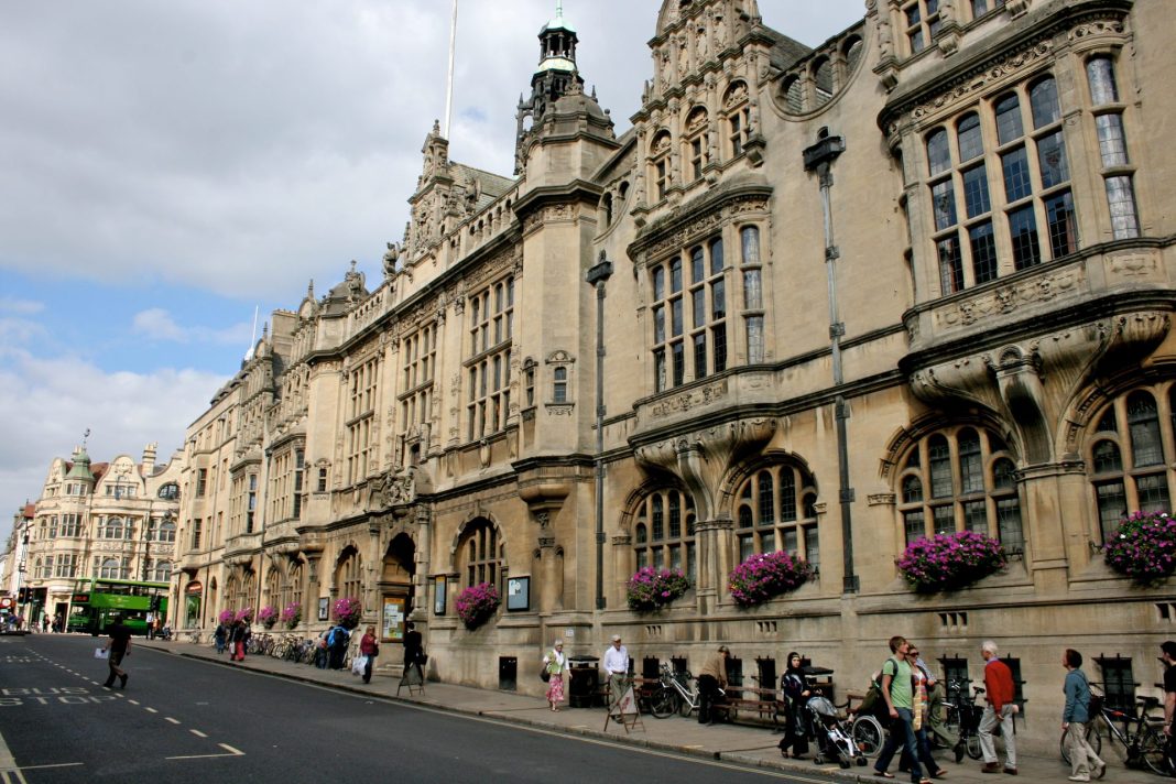 Oxford Town Hall VE Day