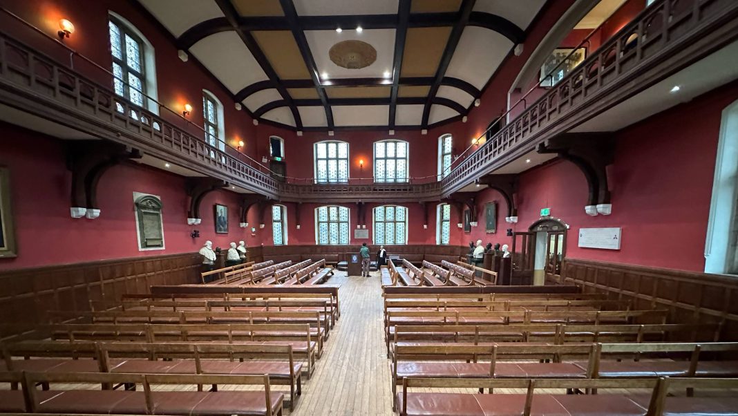 Oxford Union debate chamber