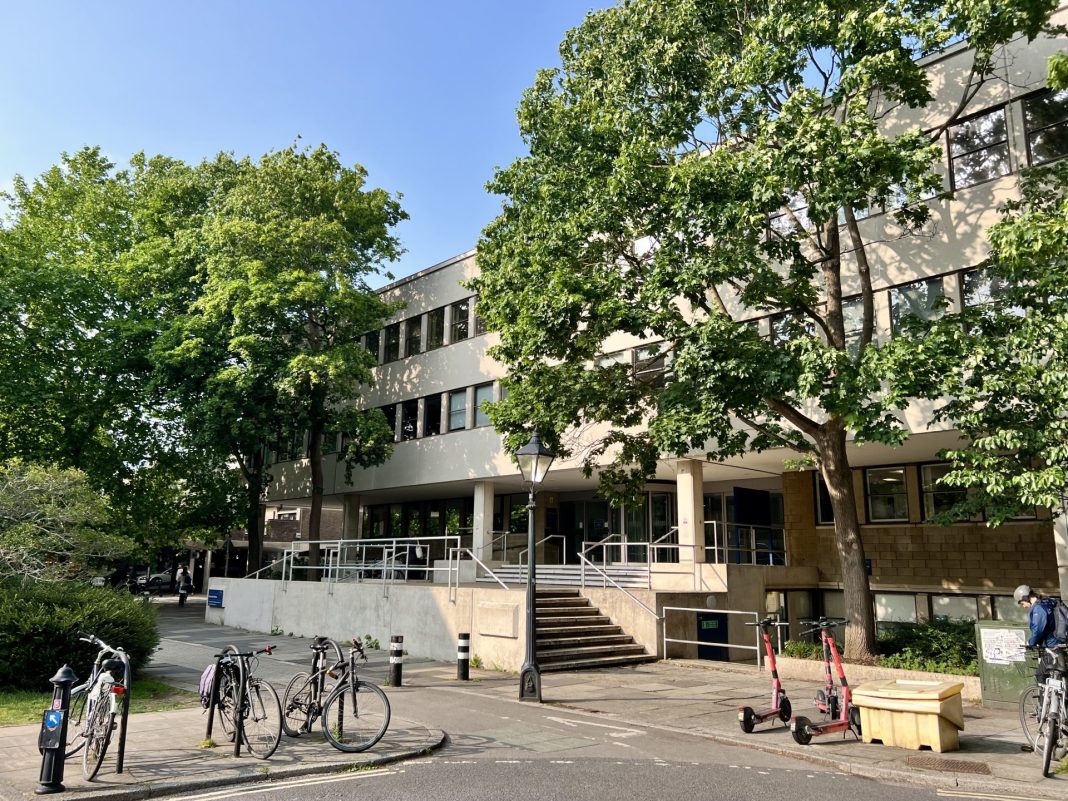 Wellington Square Offices statute