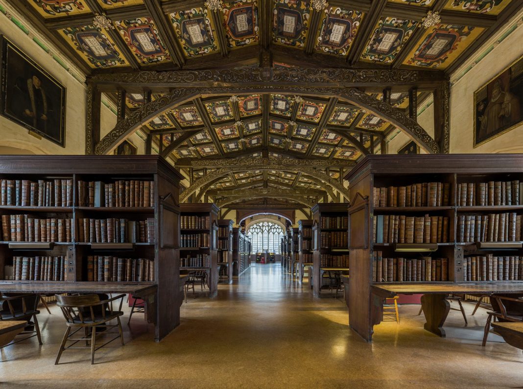 Inside a corridor of Duke Humphrey's Library