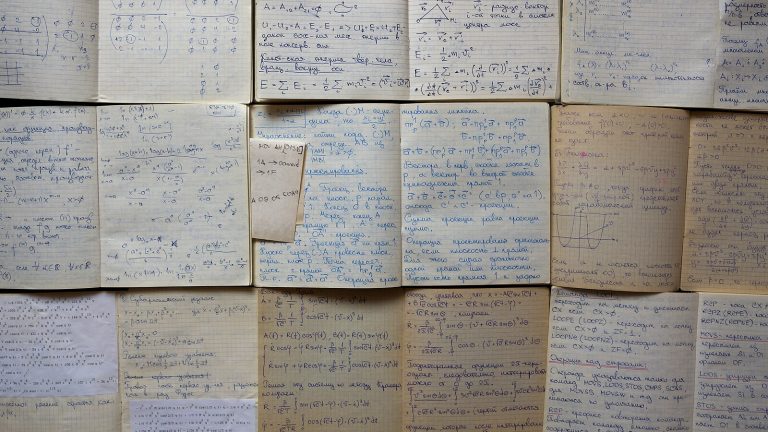 Study influencers and Oxford: Rose-tinted computer screens