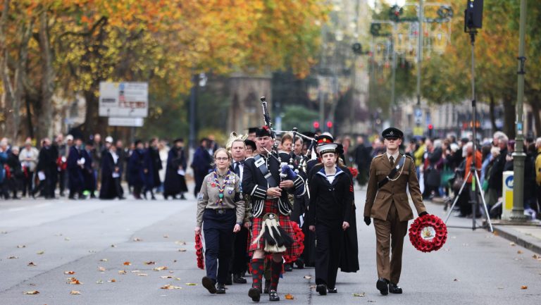 Oxford comes together to mark Remembrance Sunday and Armistice Day