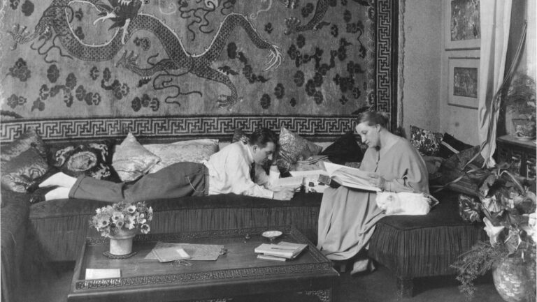 Flânerie for Two: On the Lost Art of Doing Nothing Together