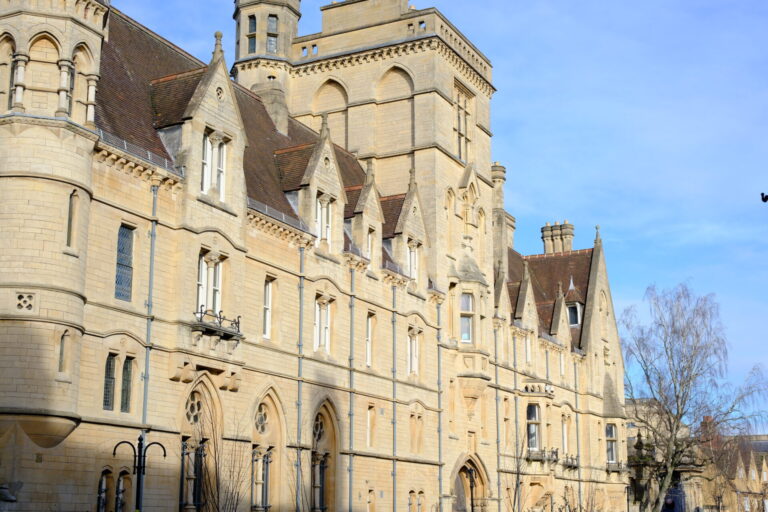 Twelve Oxford colleges do not pay all staff the Oxford Living Wage