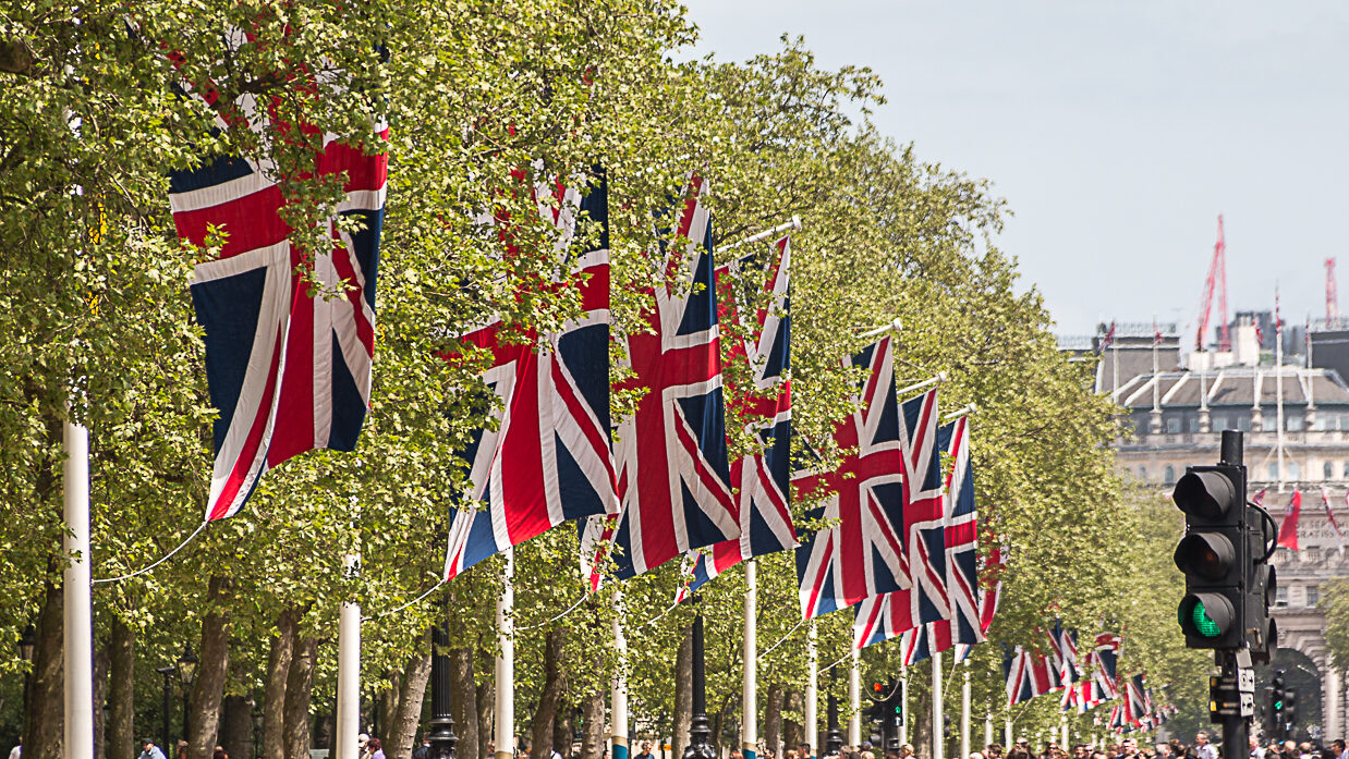 Oxford launches initiative to measure national cohesion and belonging